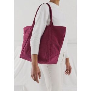 Baggu Cloud Bag in Cranberry